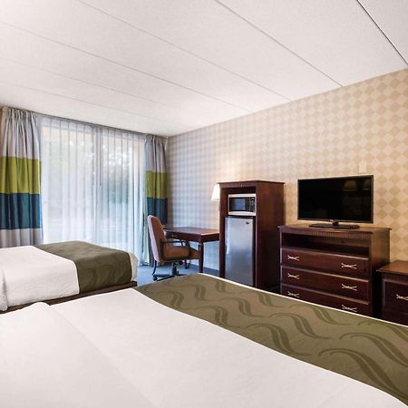 Quality Inn West Springfield Zewnętrze zdjęcie