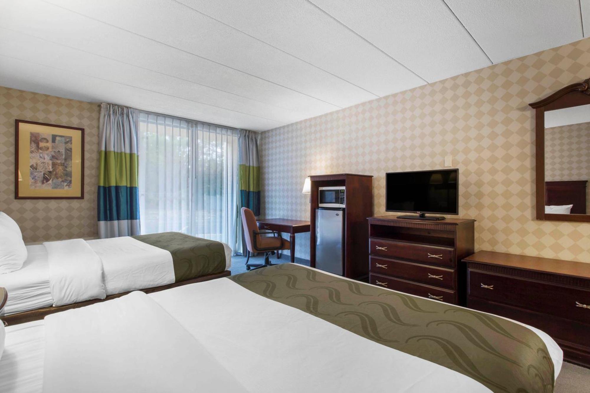 Quality Inn West Springfield Zewnętrze zdjęcie